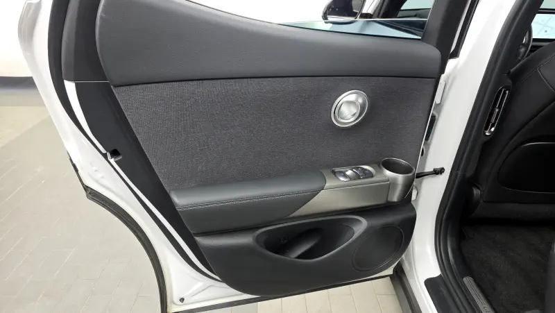 Genesis GV60