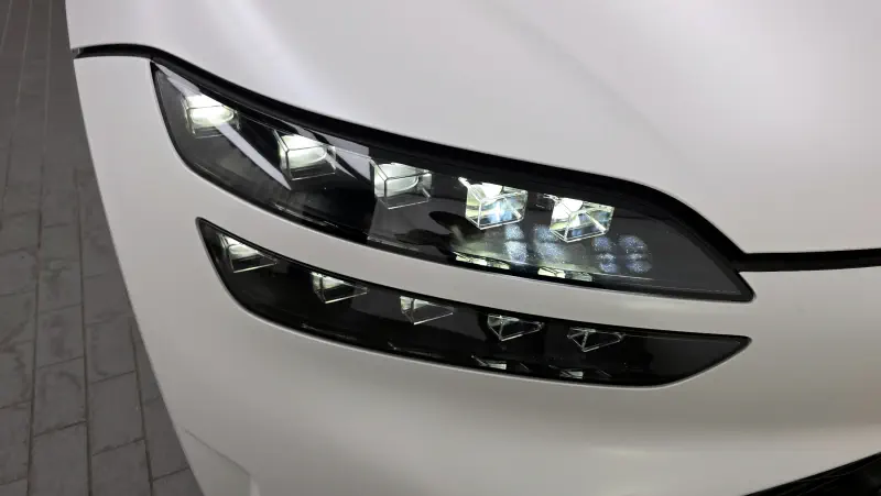 Genesis GV60