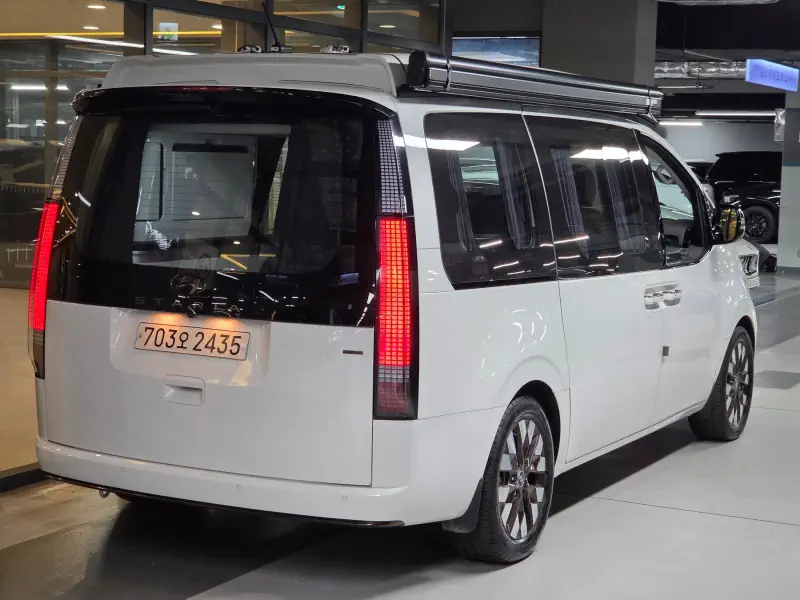 Hyundai Staria