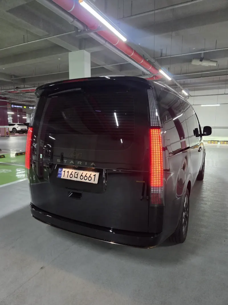Hyundai Staria