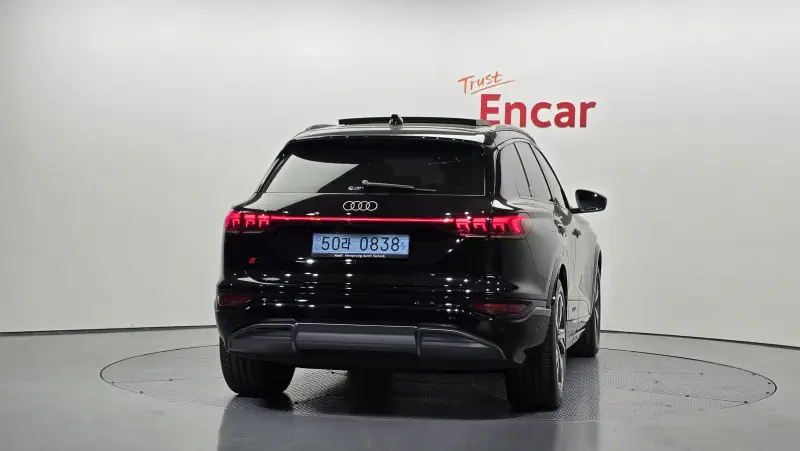 Audi Q6 e-tron