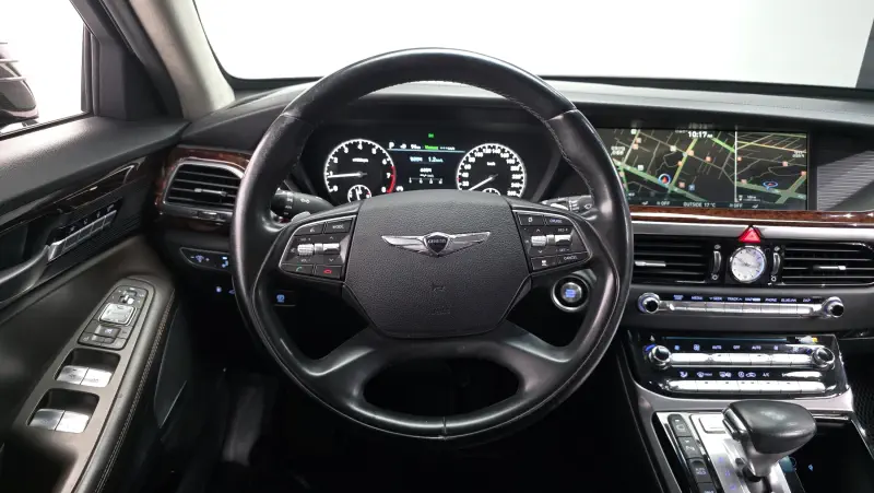 Genesis EQ900