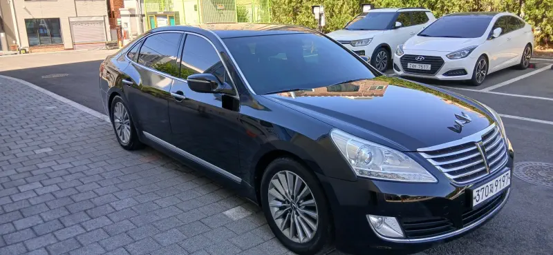 Hyundai Equus