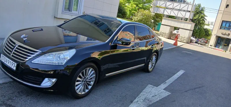 Hyundai Equus