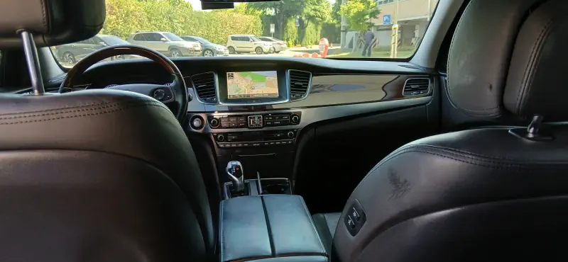 Hyundai Equus