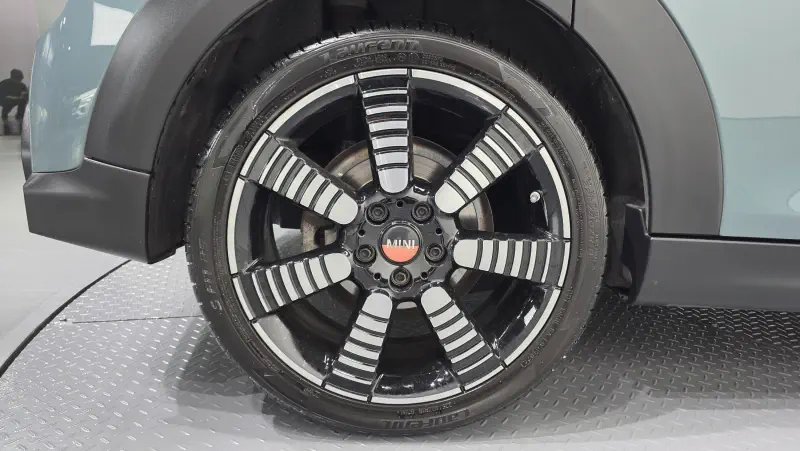 MINI Hatch