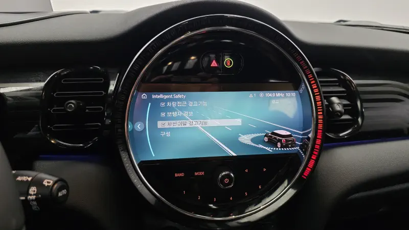 MINI Hatch