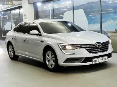 Renault SM6
