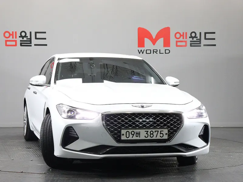 Genesis G70
