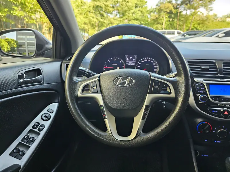 Hyundai Accent