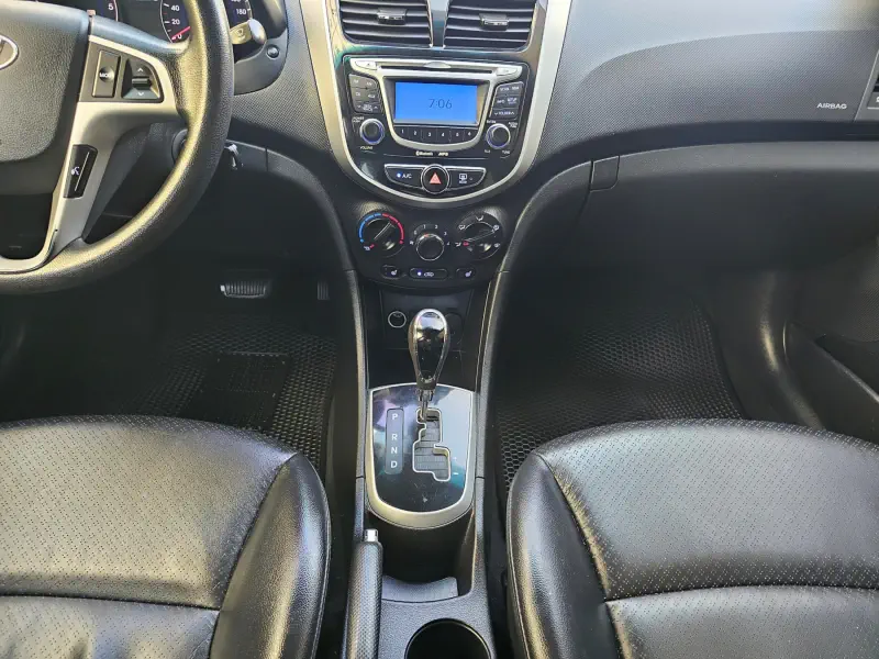 Hyundai Accent