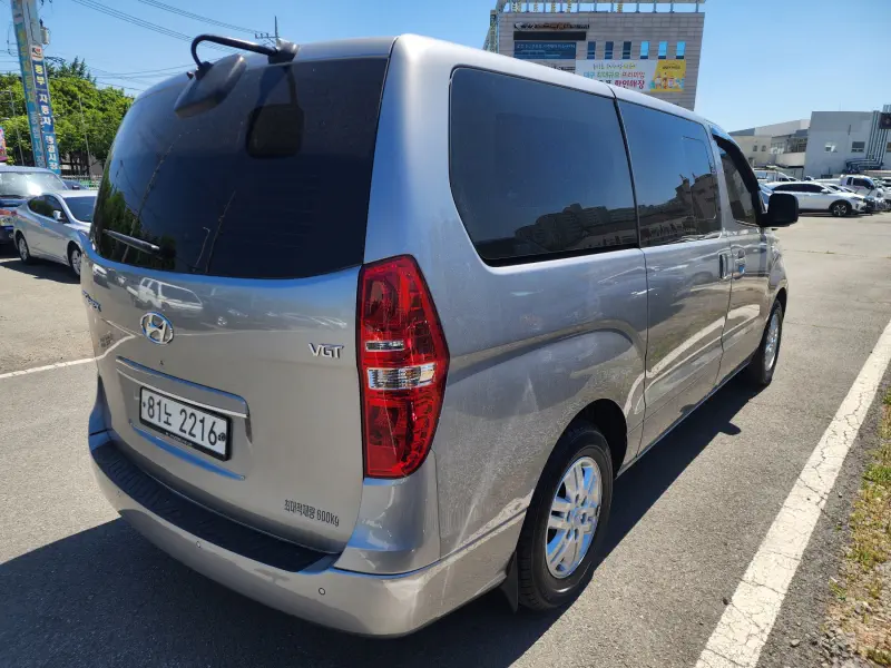Hyundai Grand Starex