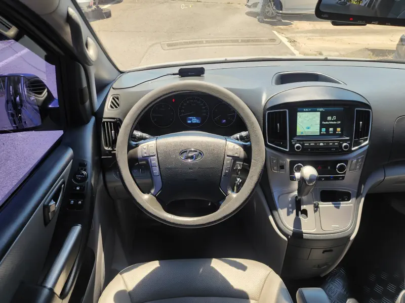 Hyundai Grand Starex