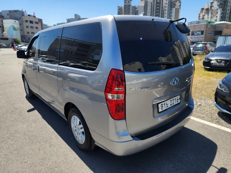 Hyundai Grand Starex