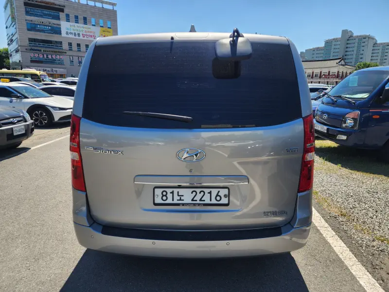 Hyundai Grand Starex