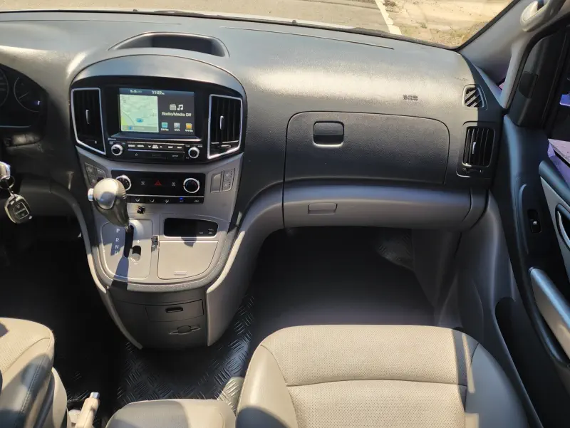 Hyundai Grand Starex