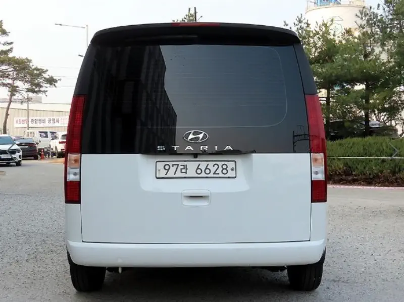 Hyundai Staria
