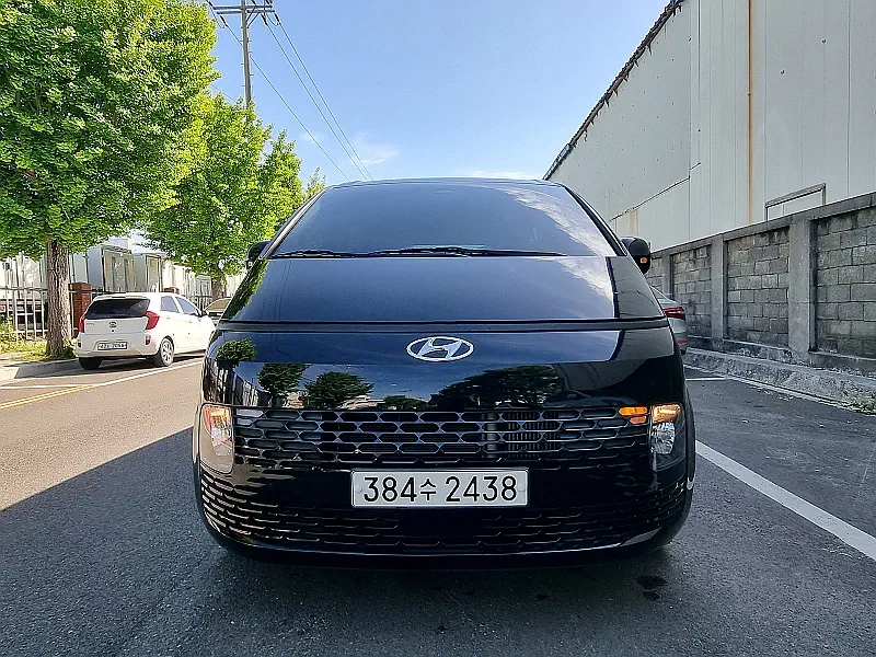 Hyundai Staria