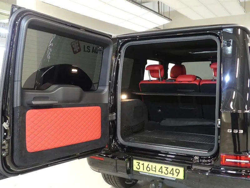 Mercedes-Benz G-Class