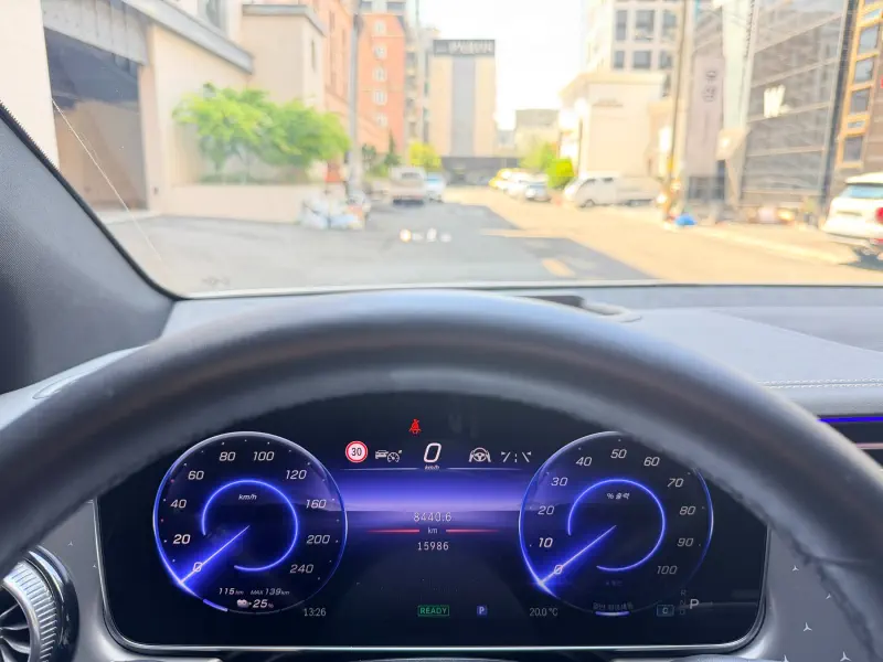 Mercedes-Benz EQE