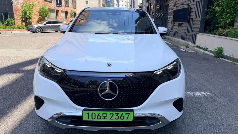 Mercedes-Benz EQE