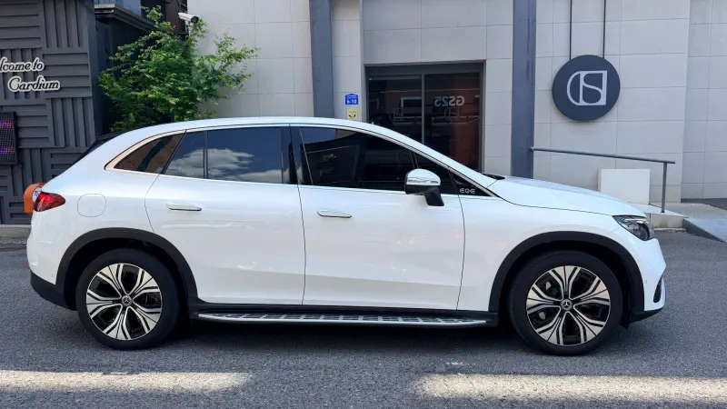 Mercedes-Benz EQE