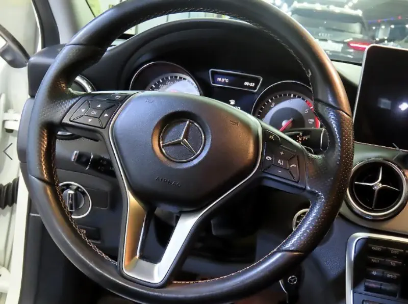 Mercedes-Benz GLA-Class