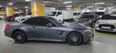 Mercedes-Benz SL-Class