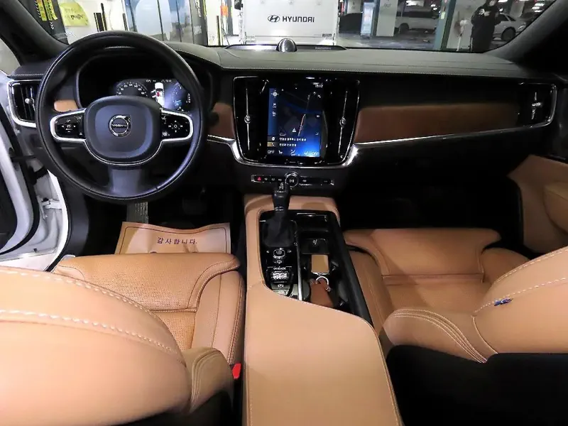 Volvo S90