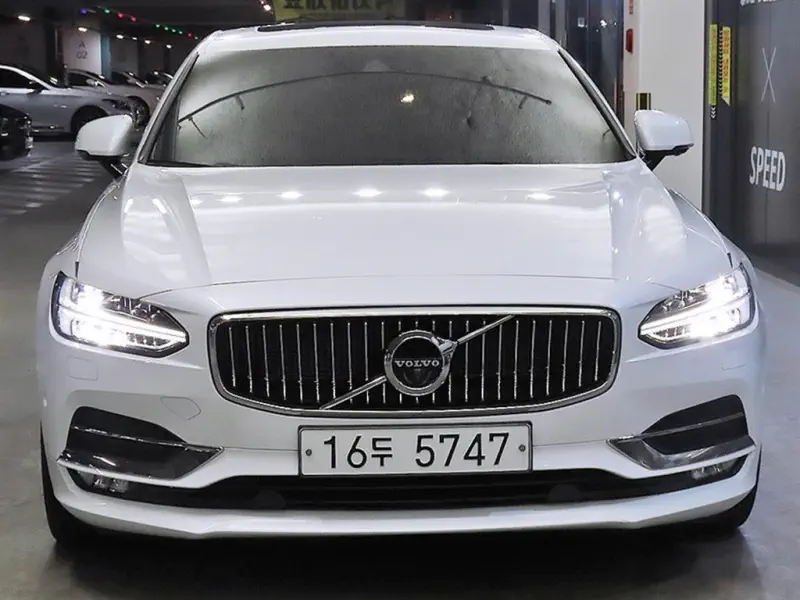Volvo S90