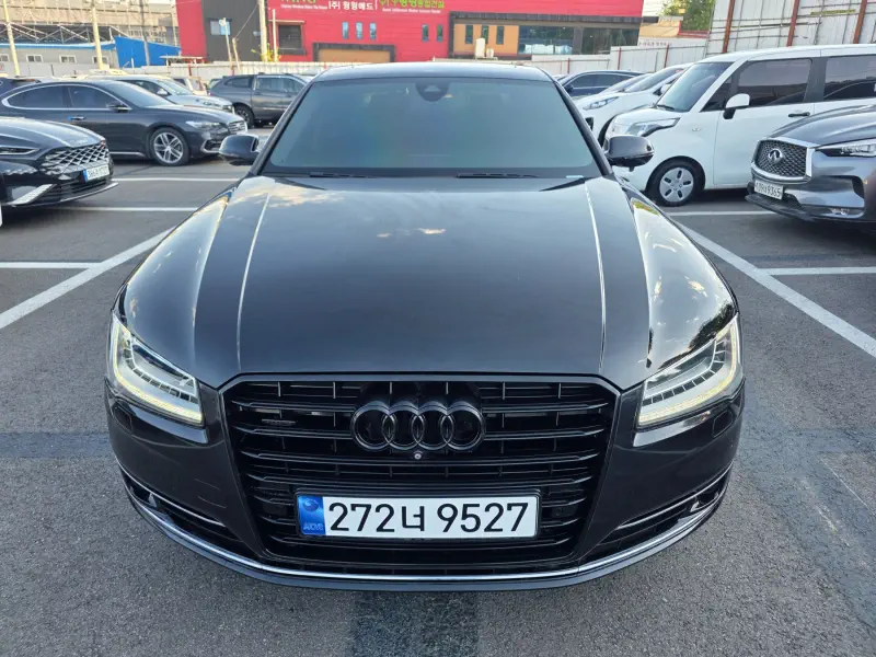 Audi A8