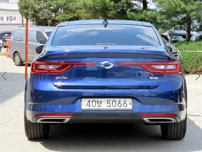 Renault SM6