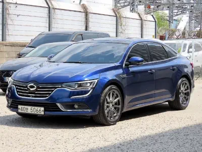 Renault SM6