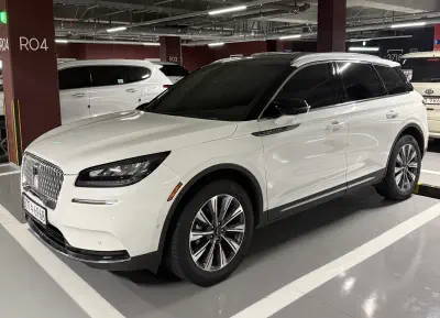Lincoln Corsair