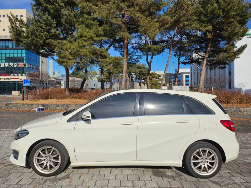 Mercedes-Benz B-Class