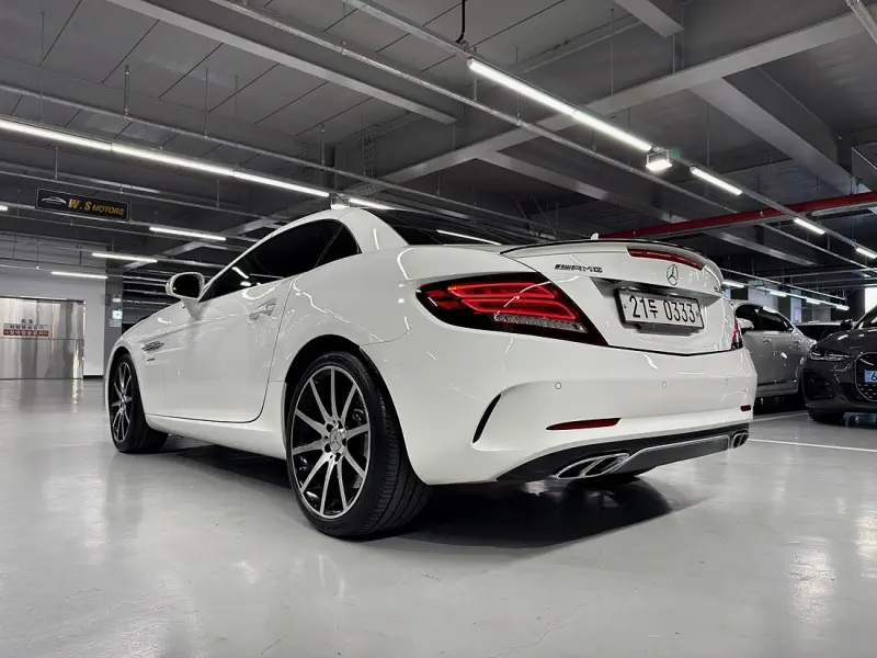Mercedes-Benz SLC-Class