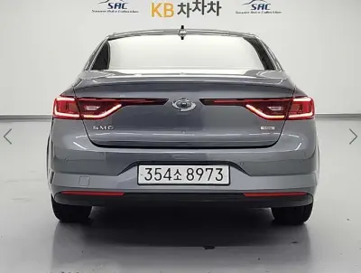 Renault SM6