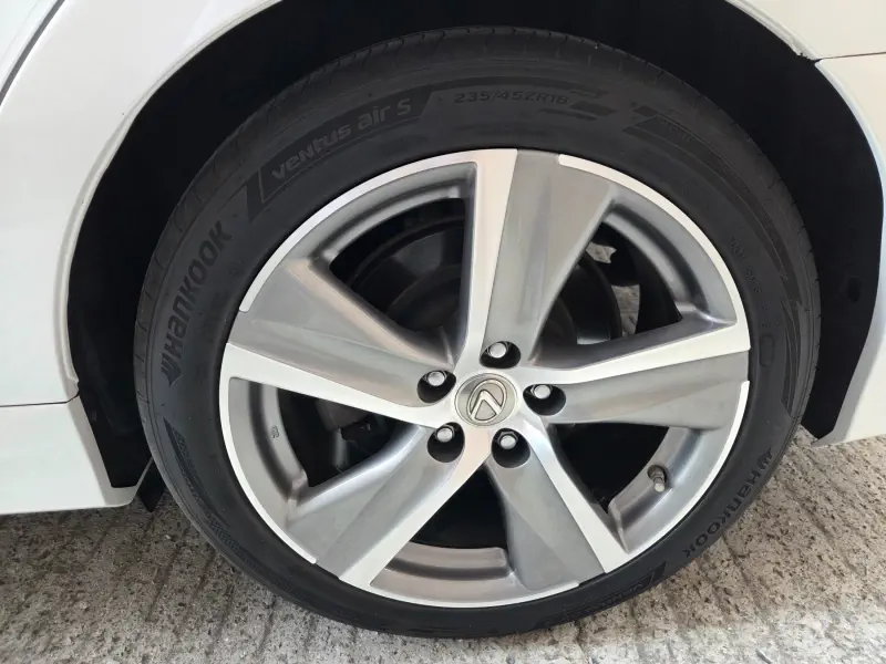 Lexus GS300