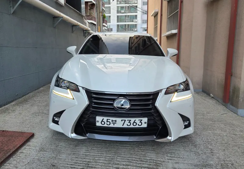 Lexus GS300