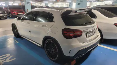 Mercedes-Benz GLA-Class