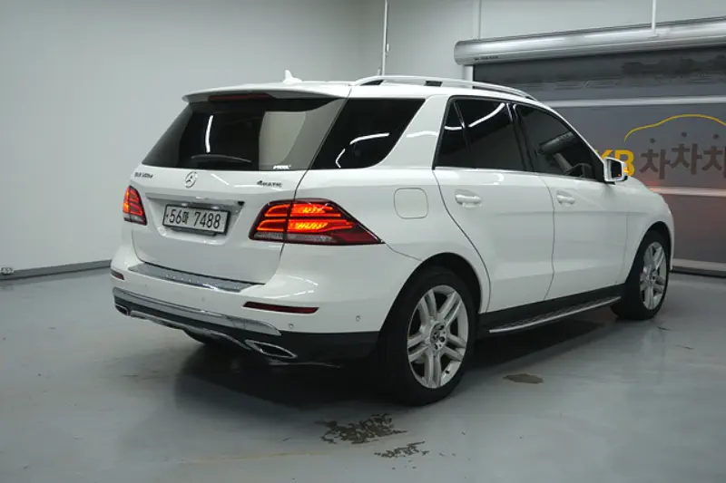 Mercedes-Benz GLE-Class