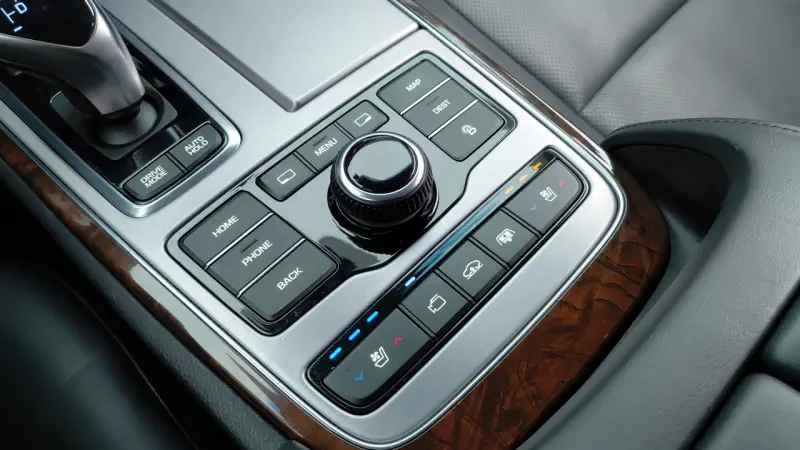 Hyundai Equus