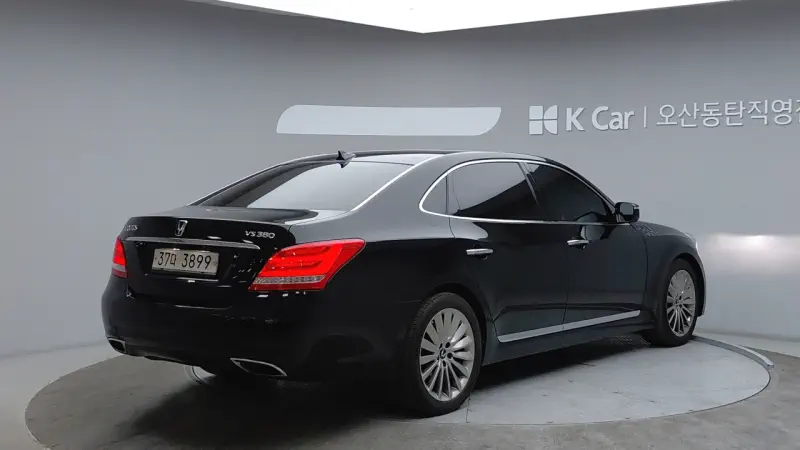 Hyundai Equus