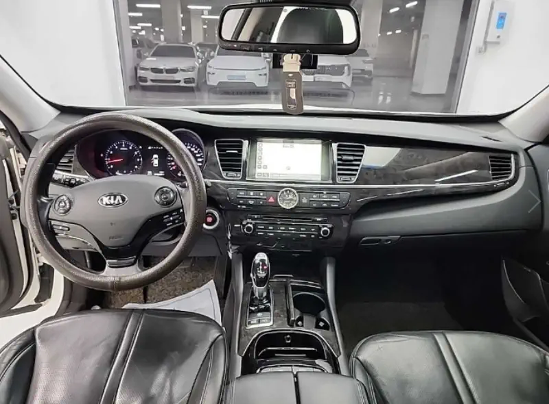 Kia K9
