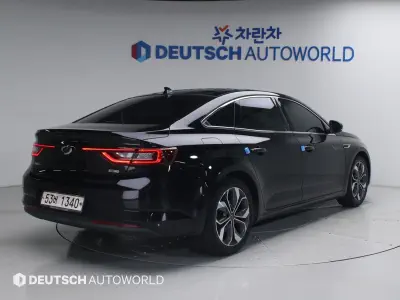 Renault SM6