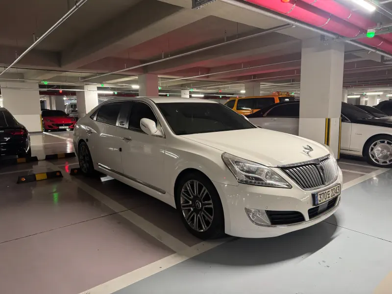 Hyundai Equus