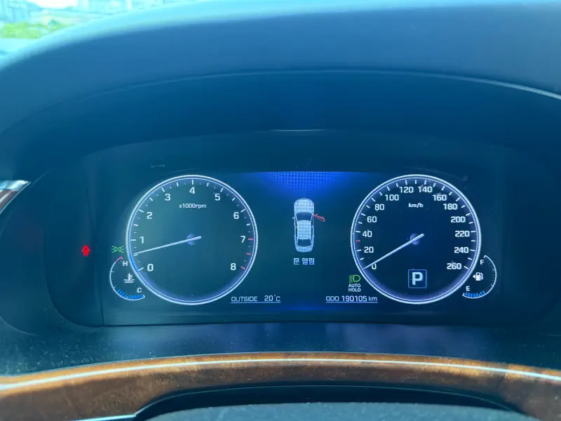 Hyundai Equus