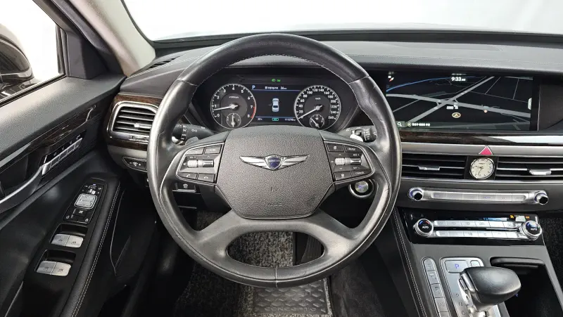 Genesis G90