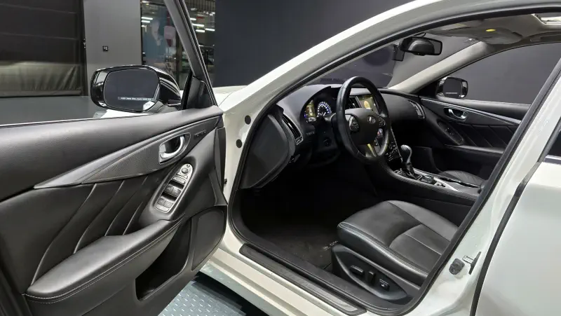 Infiniti Q50
