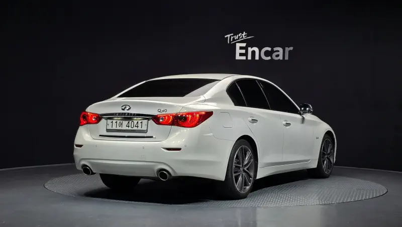 Infiniti Q50